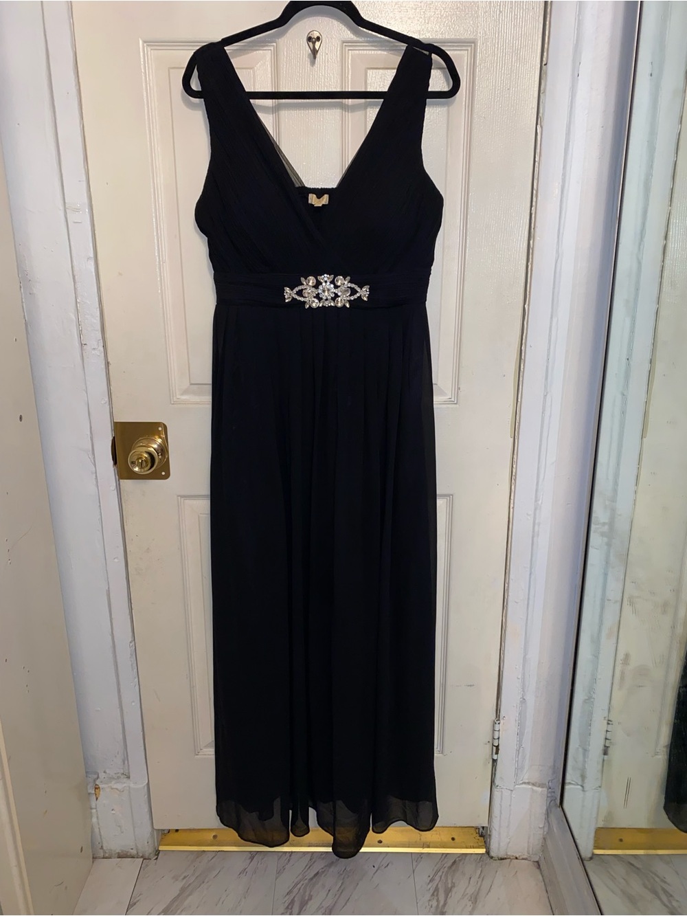 Black elegant maxi dress
